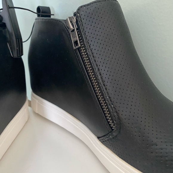 Brand new Memory foam zip-up Shoe-boots - Picture 9 of 12